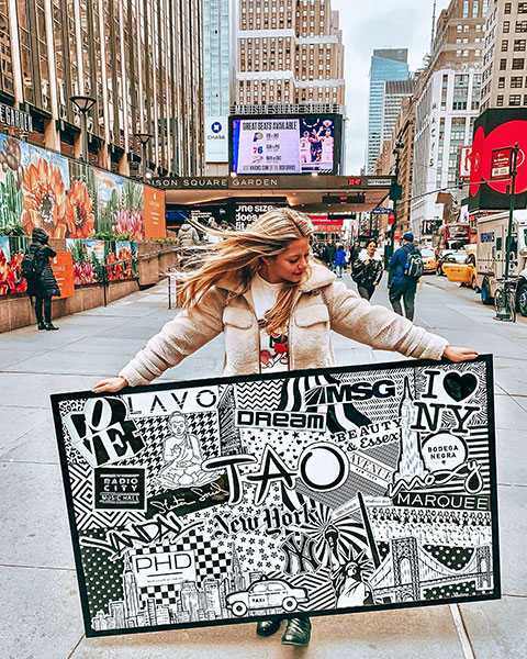 NYC art frame in New York City