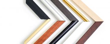 Wood vs metal picture frame profiles