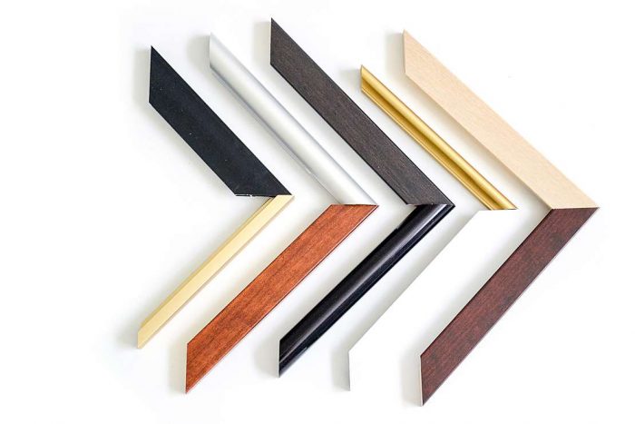 Wood vs metal picture frame profiles