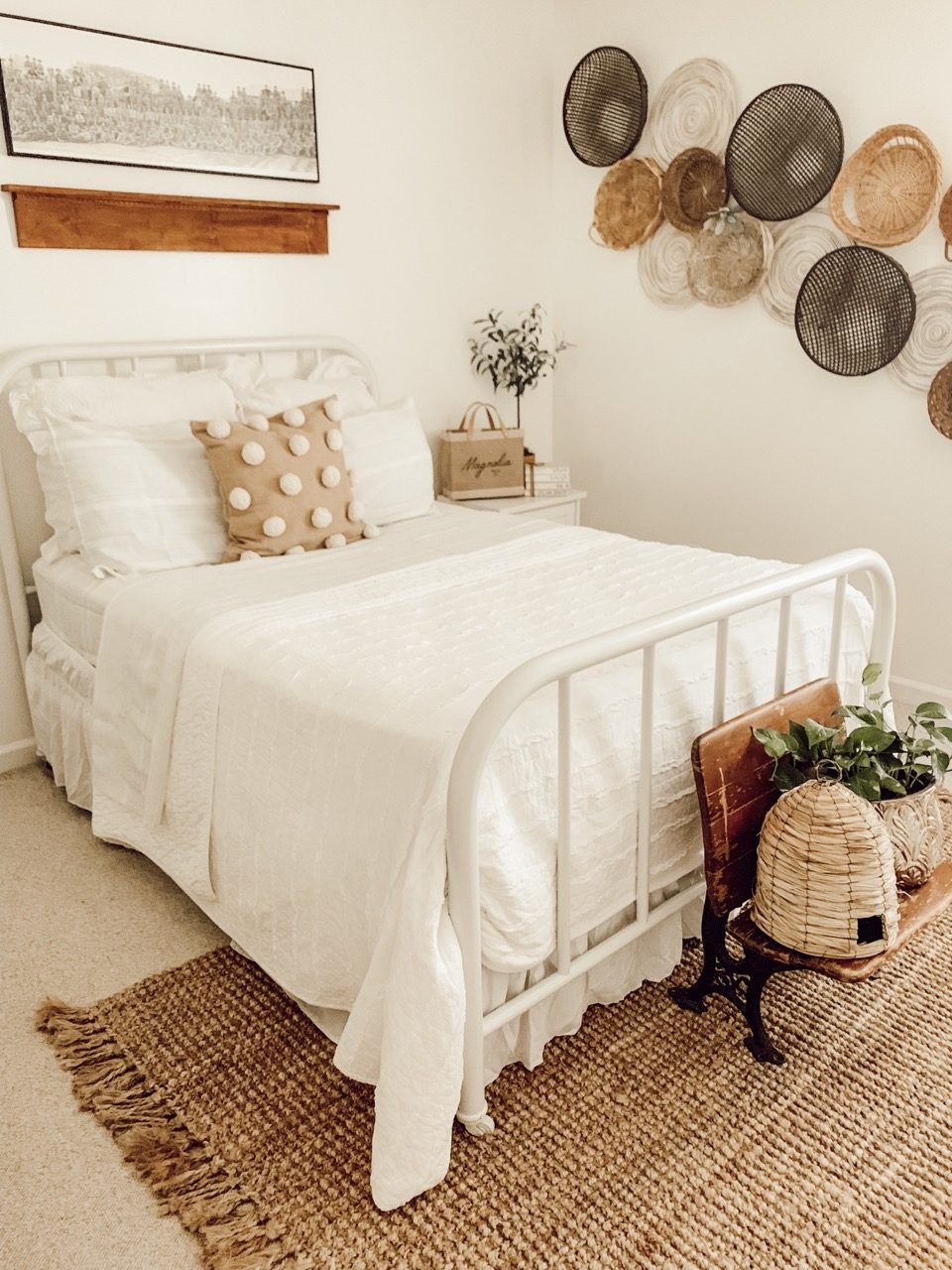 simple guest room bedding 