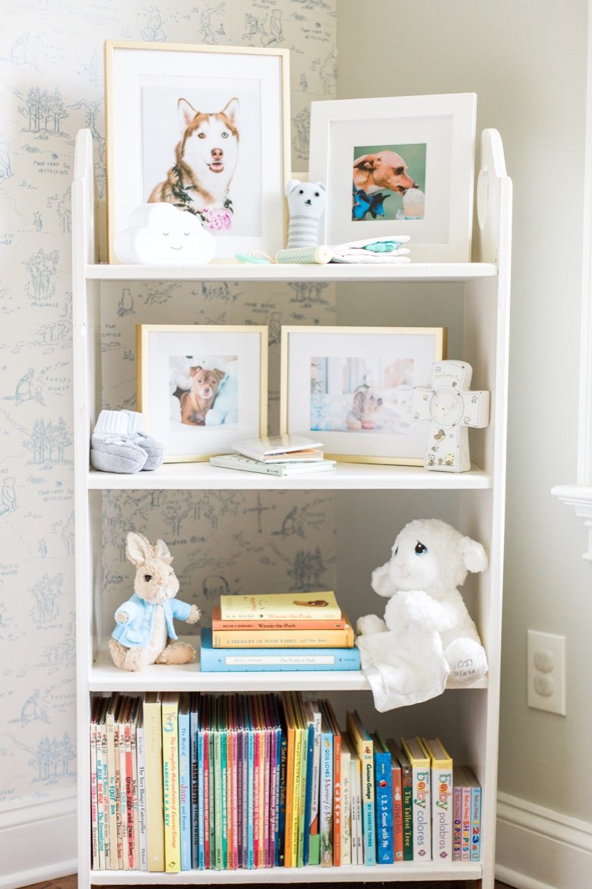 kids' room bookshelf