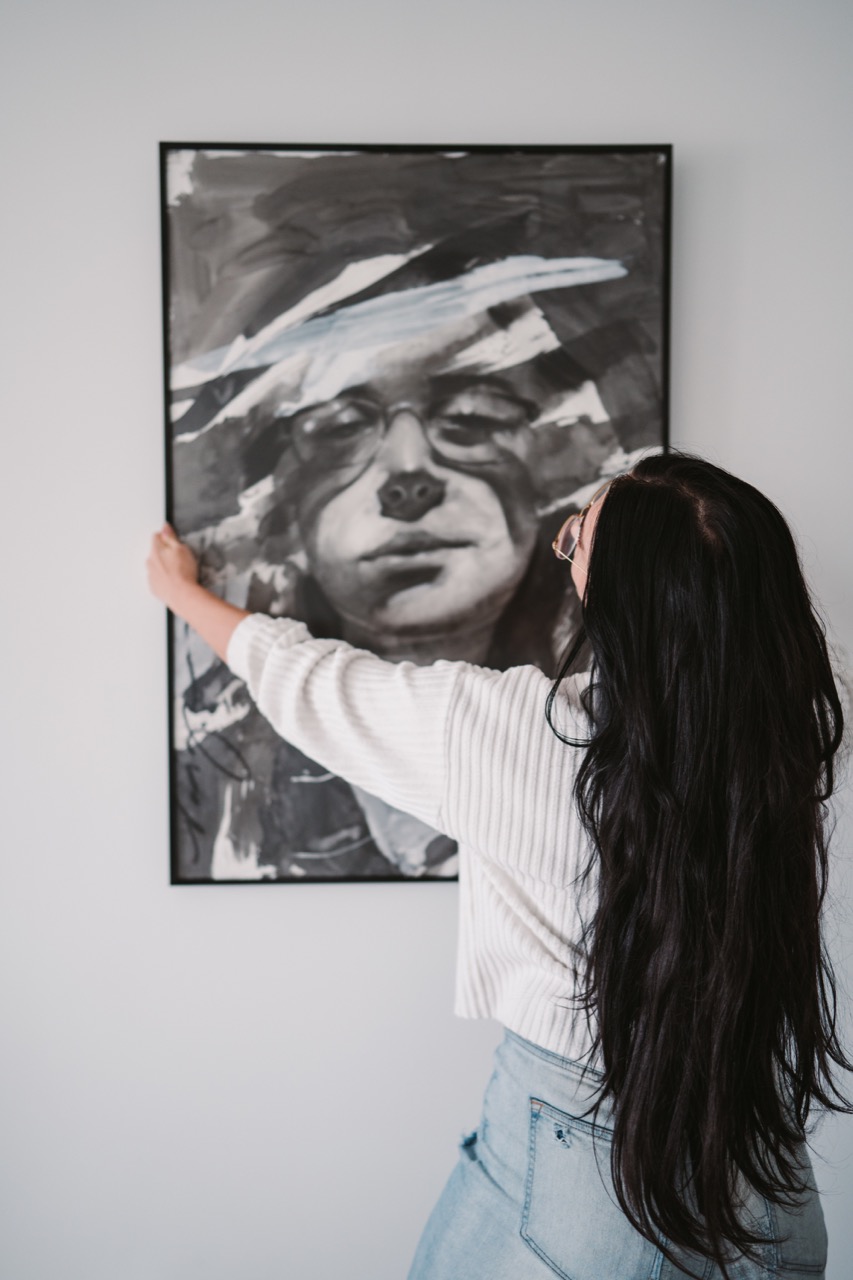 Easy, ready to hang frames
