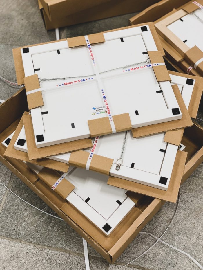 Boxes and packaging used for dropshipping. 