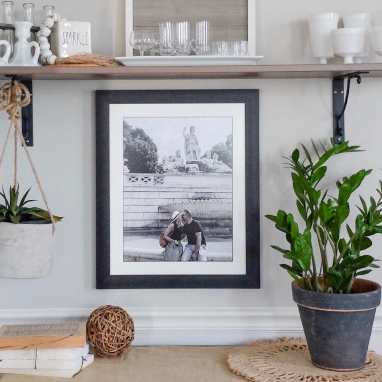 Framing Around The House: Best Photos and Frames For Your Kitchen 3 family frames for your kitchen