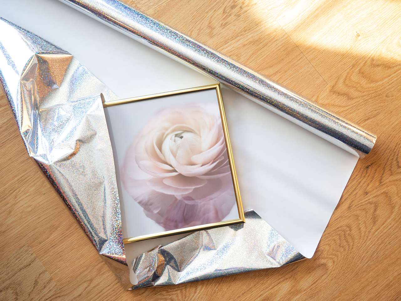 wrapping frame