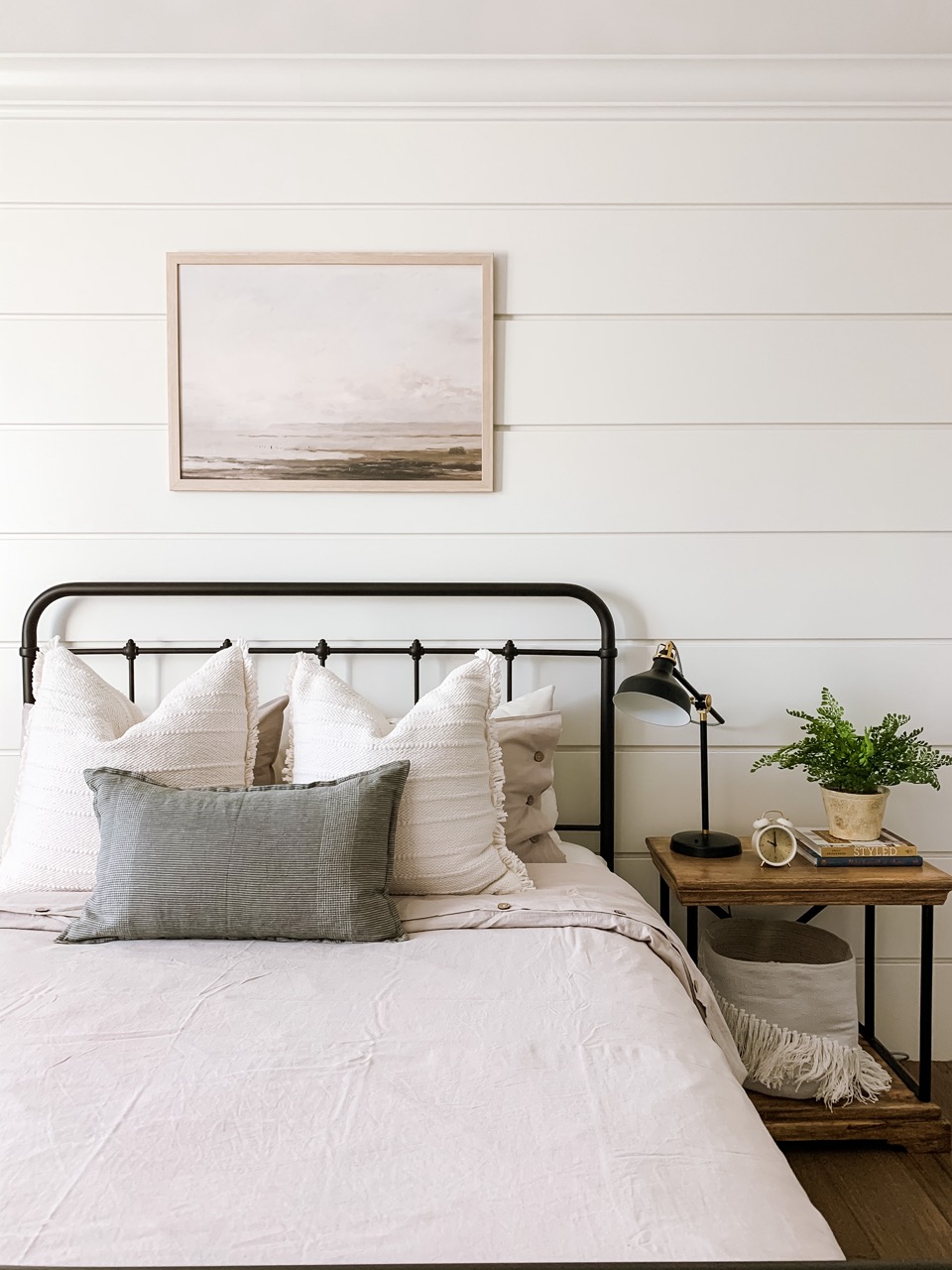Best Photos and Frames For Your Bedroom 8 bedroom decor