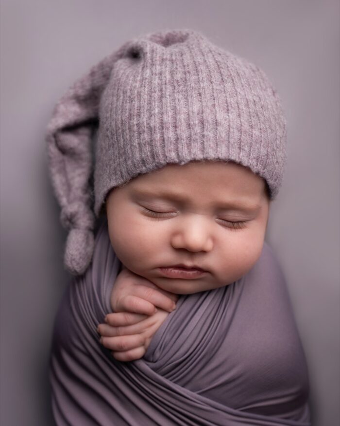 Top 6 Newborn Photography Beanbag Poses with Safety Tips — Jessica Doffing  Photography