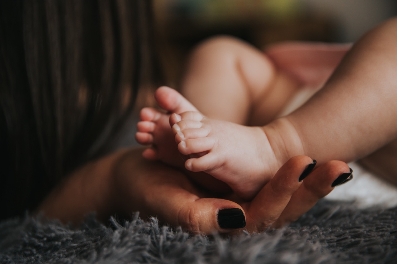 Newborn Baby Photo Ideas and Tips For Decorating Your Nursery 4 alex pasarelu S8BW Wx9G8I unsplash