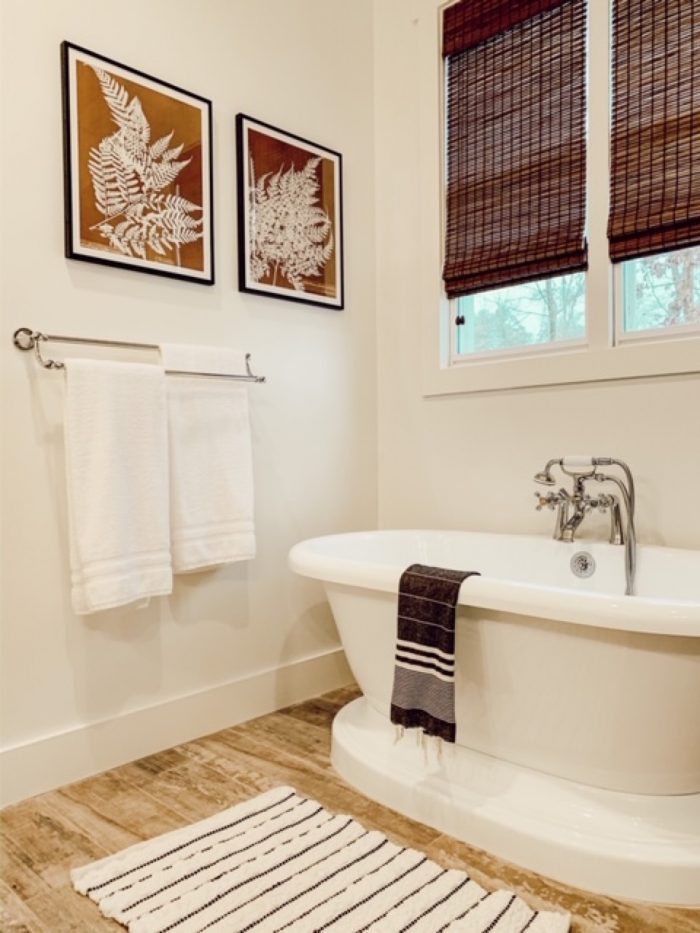 13 Bathroom Decor Things To Consider Adding - Frame It Easy