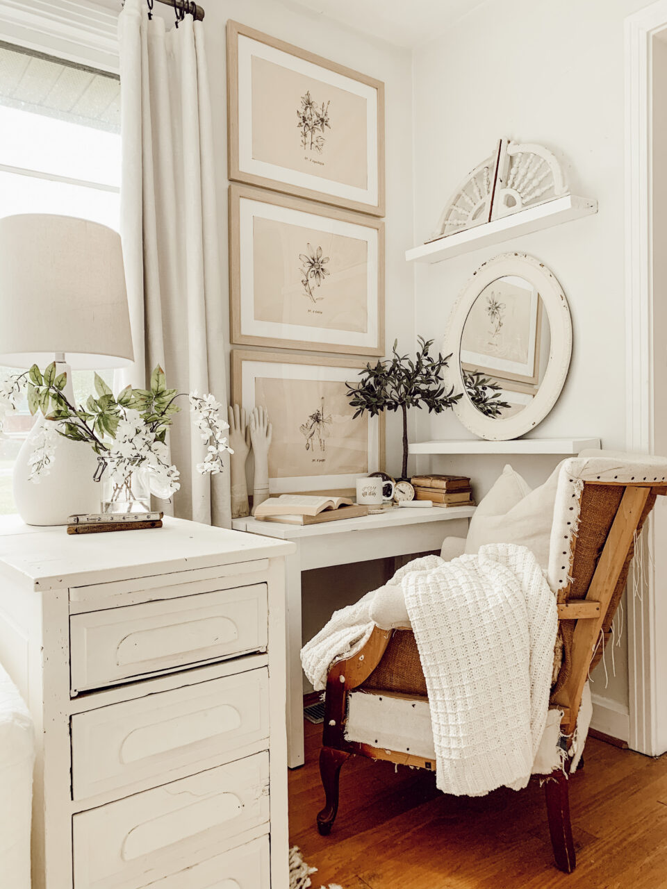 9 Steps To Start Decorating For Beginners: Designer Tips: home office decor 