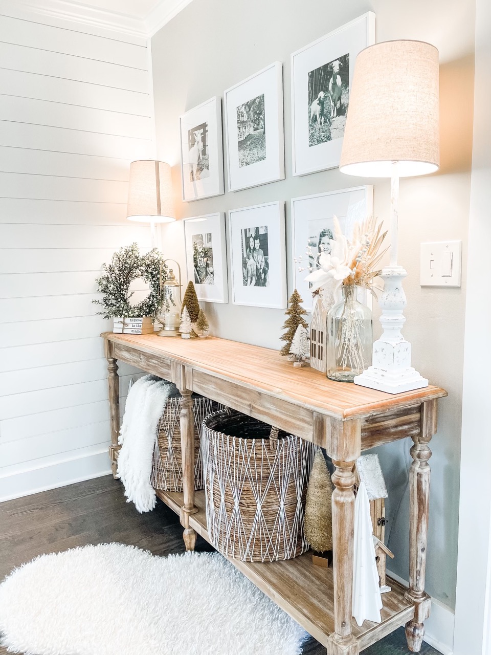 entryway decor 