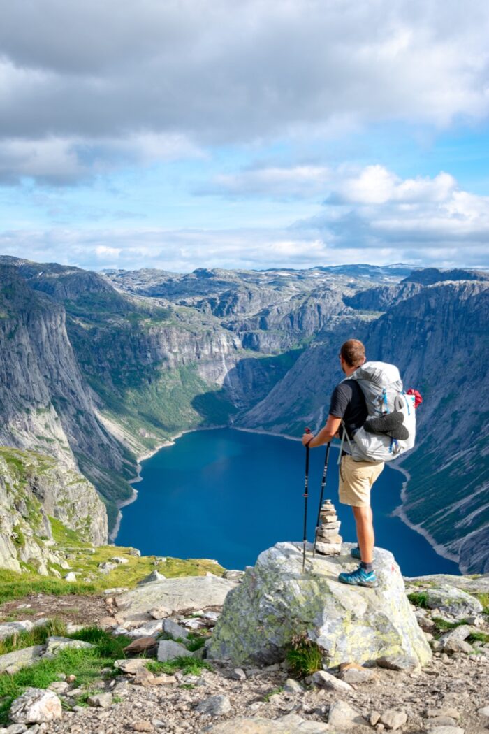 hiking trail 