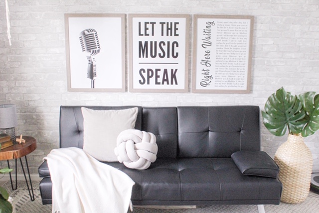 A music themed dorm room!