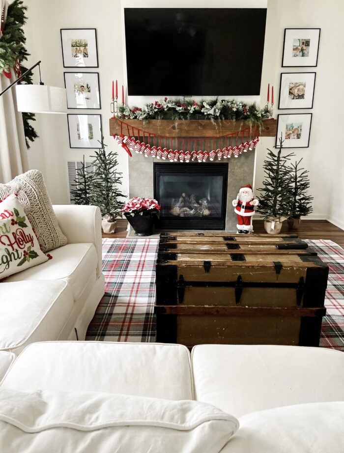 Fireplace Mantel Decor Ideas: Cozy Cabin Vibes