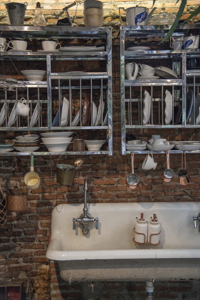 Cottagecore Kitchen Decor: Wash basin in an old kitchen