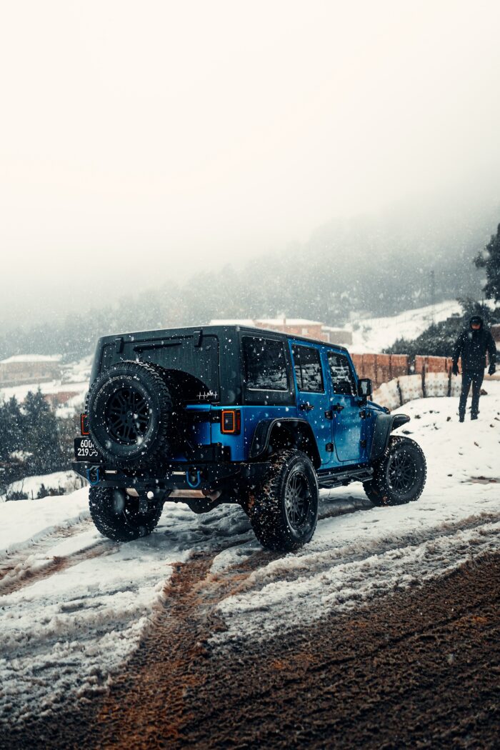 Car photography 101: Blue SUV in the snow