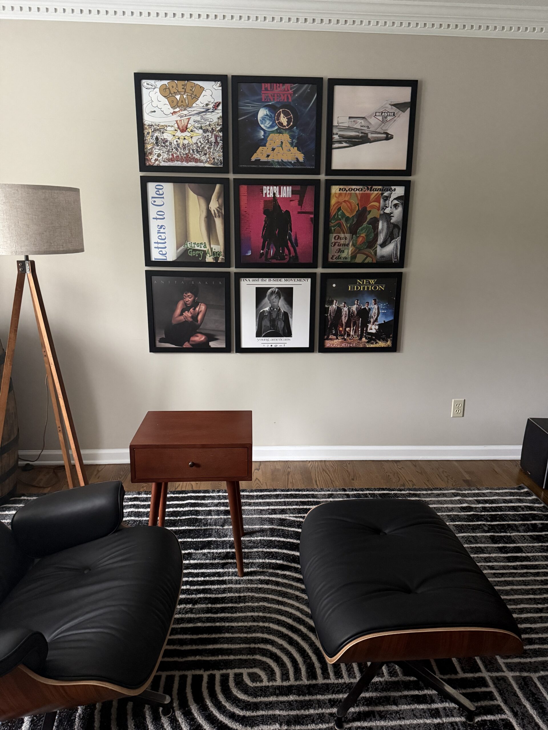 Collection And Award Framing: Baseball Cards,Pins, And More