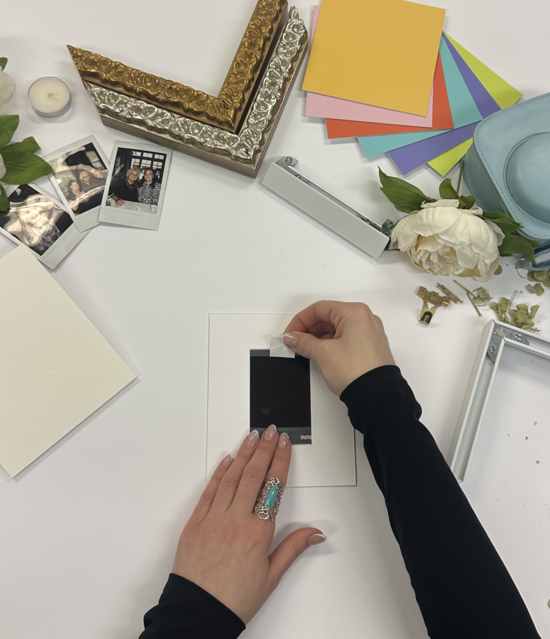 A Comprehensive Guide to Framing Tape & Mounting Adhesive 3 Framer's Tape