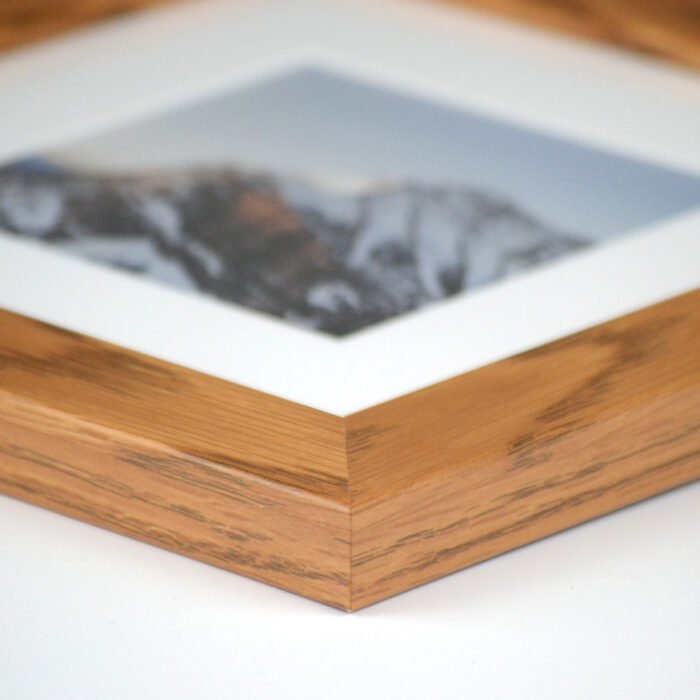 Art frames: Derby frame in Hazel