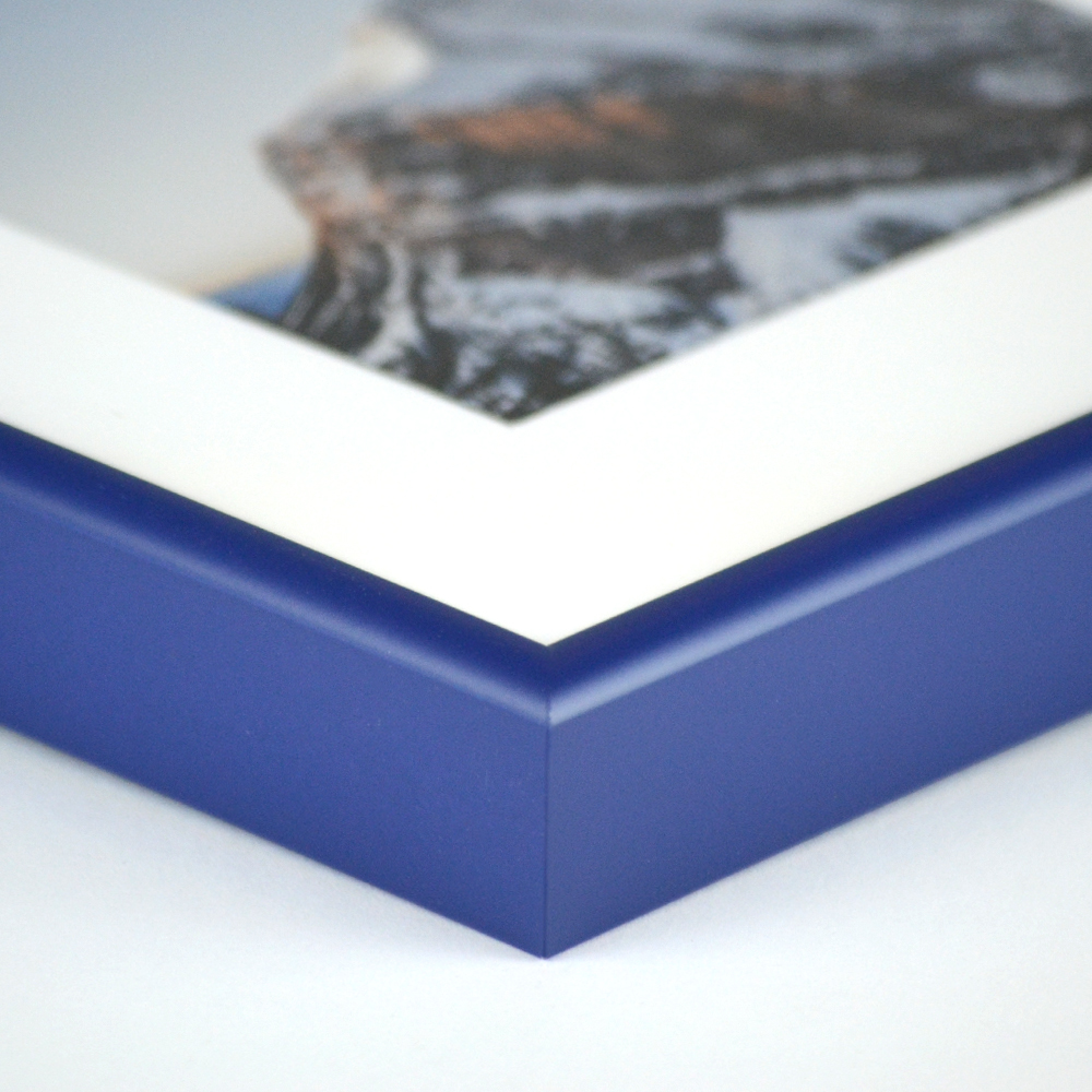 Colorful picture frames: Hanover in blue