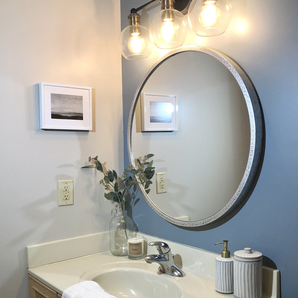 Picture Frame Ideas: Guest Bathroom