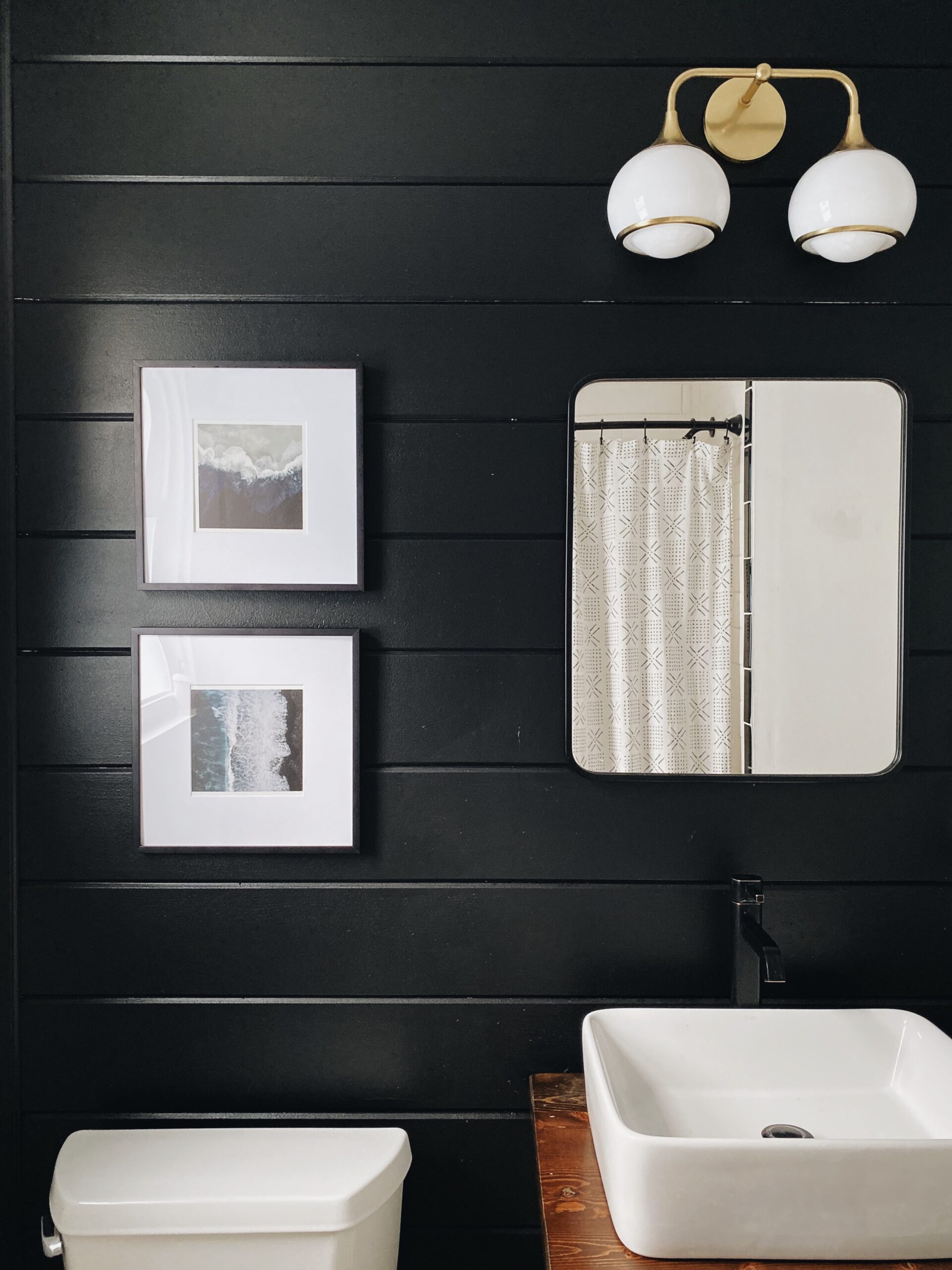 Dark And Moody Bathroom Decor Ideas