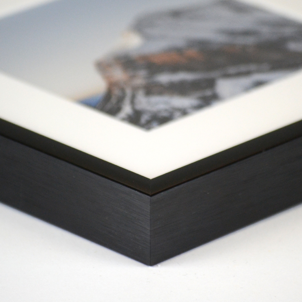 flat metal black picture frame