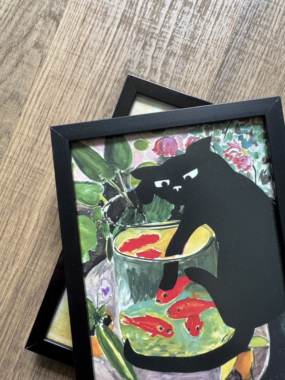 Framing Fears Debunked: Don’t Let Spooky Myths Haunt You 7 black picture frames