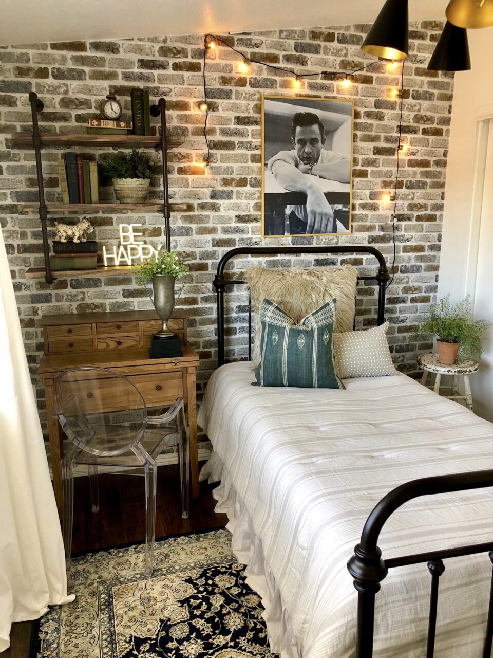 How to Hang a Picture Frame on a Brick Wall 1 How to Hang a Picture Frame on a Brick Wall