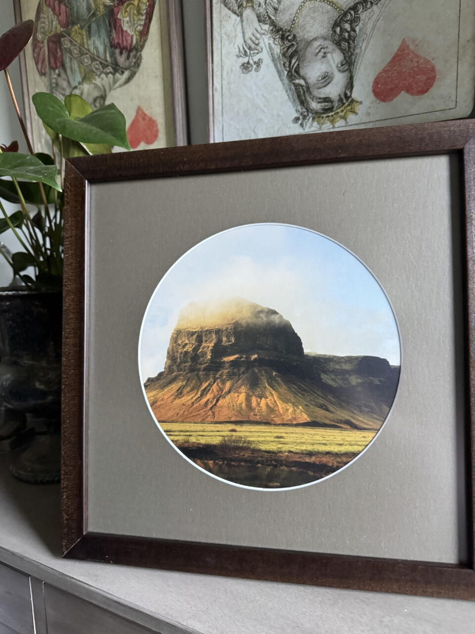 How to Create a Custom Collage Frame 10 circle mat opening