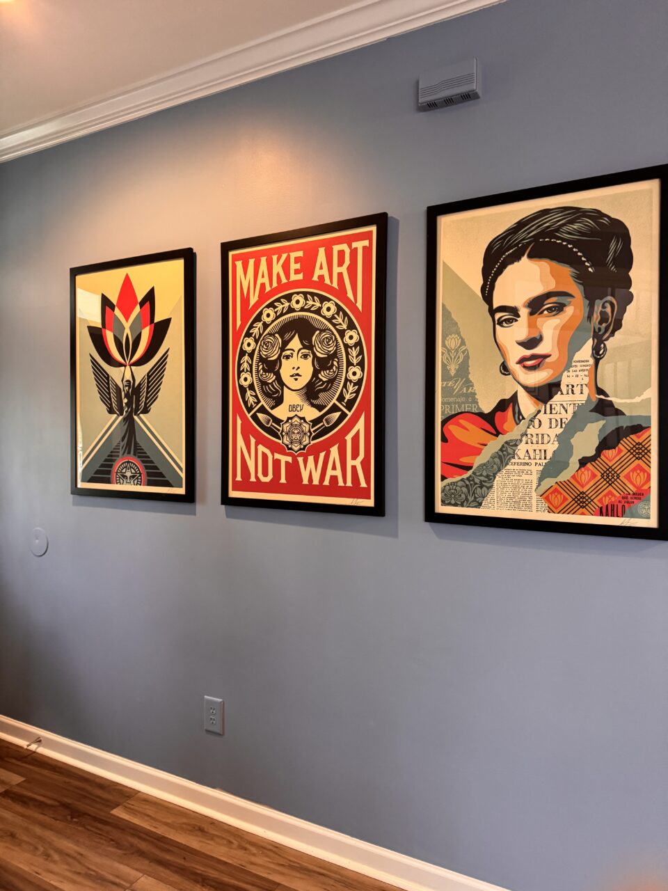 A Complete Guide to Modern Picture Frame Styles 1 modern frames for posters
